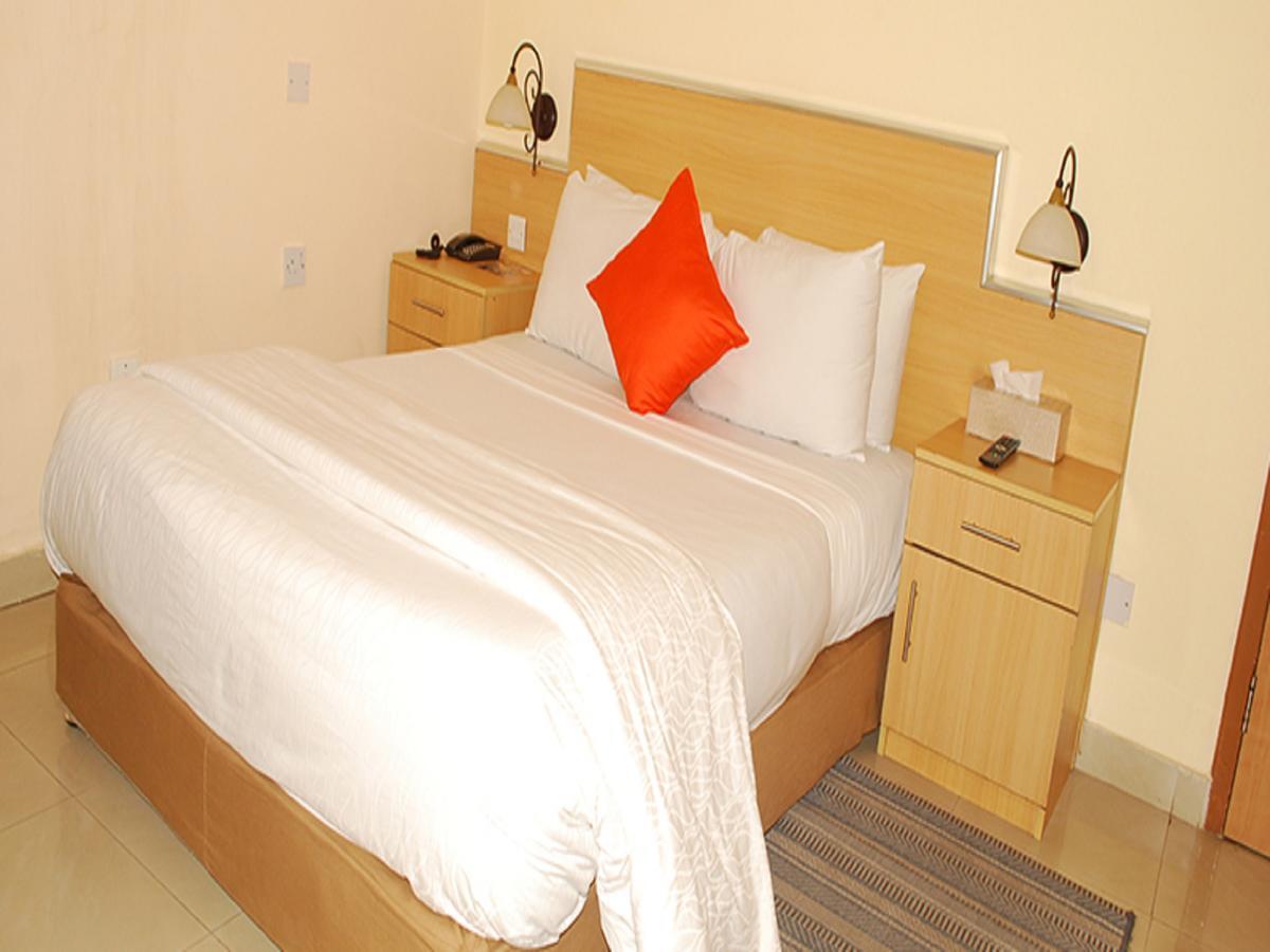 Airside Hotel Accra Esterno foto